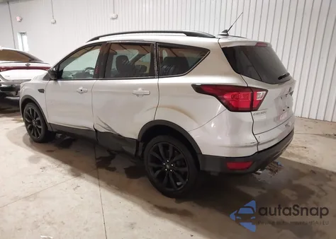2019 Ford Escape Se из США, поврежденный, VIN 1FMCU0GD6KUA39743
